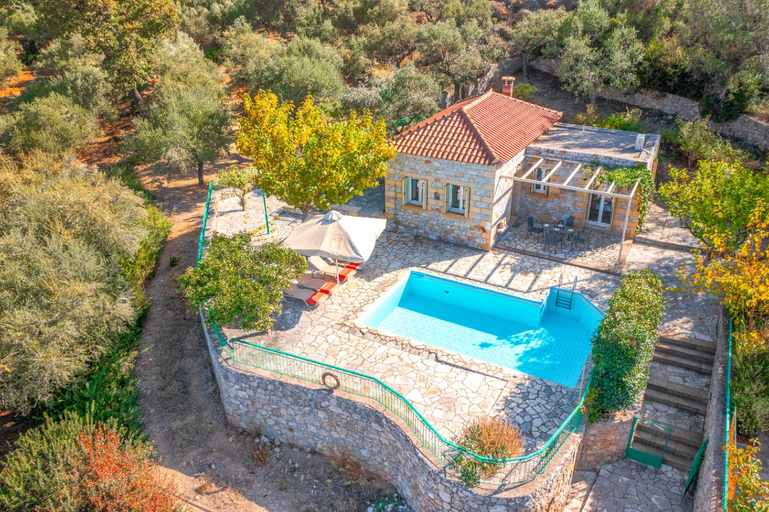 4, Villa Palataki II, Peloponnese