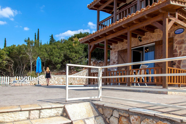 Room 5, Vissala4 Minuartia in Vasiliki, Ionian Islands