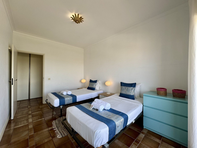 Room 4, Praia DA Rocha Twins 5 by Homing, Portimão