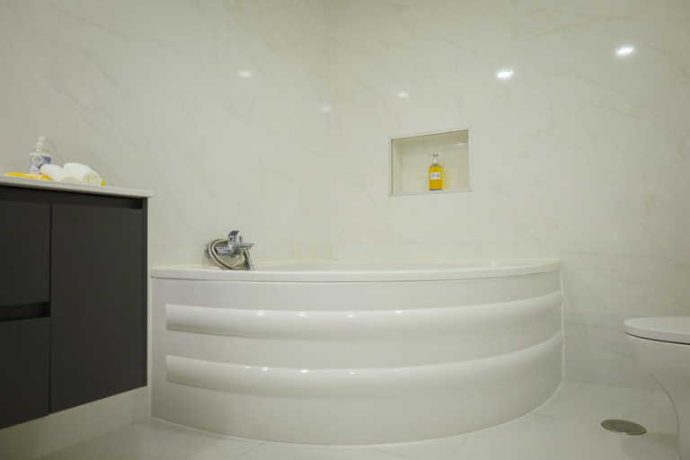 Bathroom 2, Dreamscape Villa, Ponta Delgada