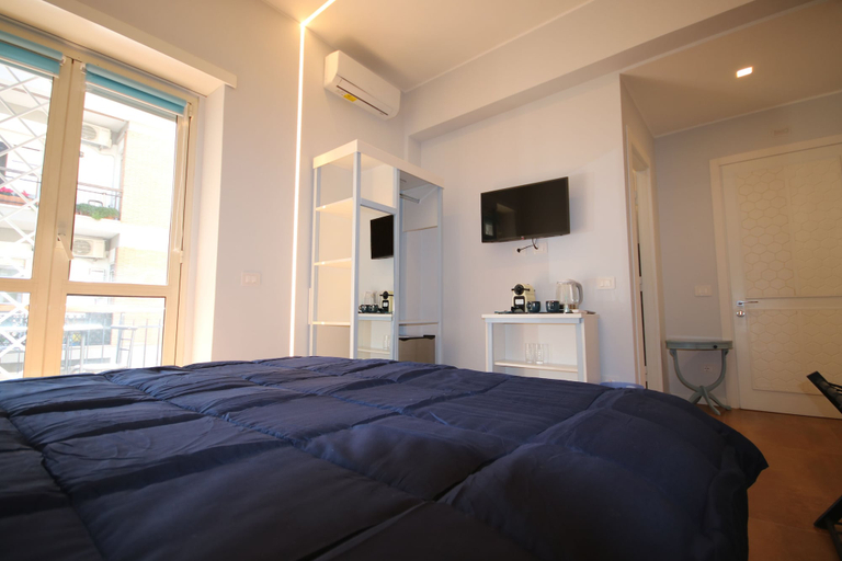 Room 2, RESIDENZA SAVELLI, Rome