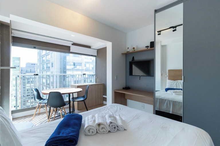 Room 3, Cubatão 178, São Paulo