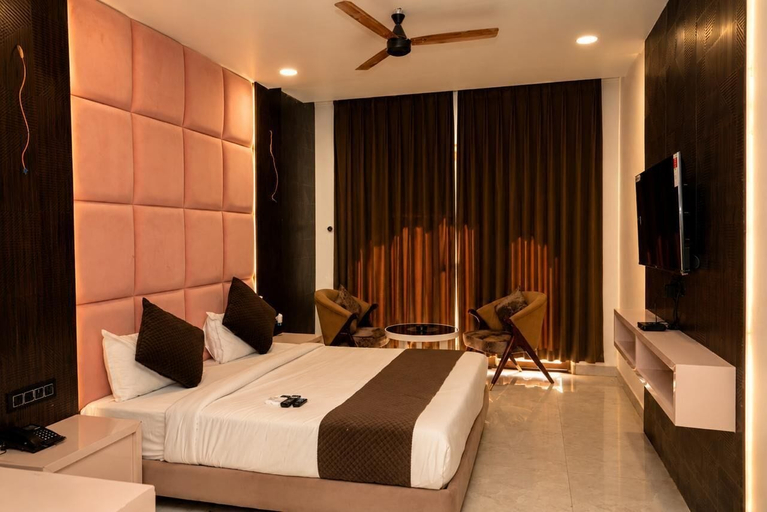 Room 3, Shiv Resort & Palace, Shivpuri