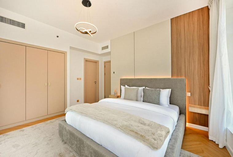 Bedroom 2, Pastel-Colored Apt With Jaw-Dropping Marina Views, Dubai