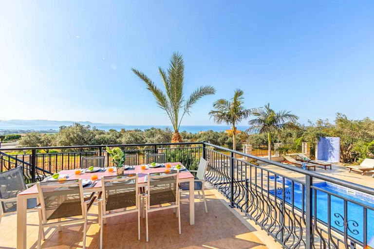 Others 5, Petrides Villa