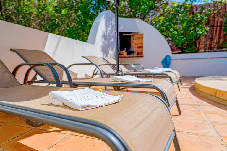 Others 3, Villa Abeto, Alicante