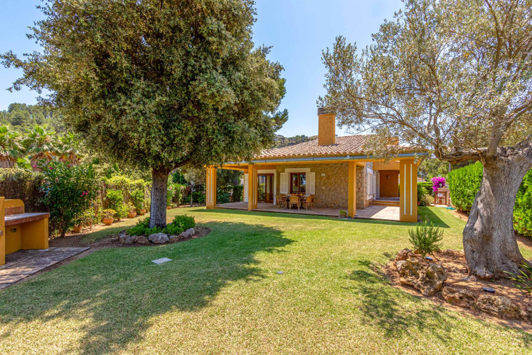 Others 3, Villa Formosa, Baleares