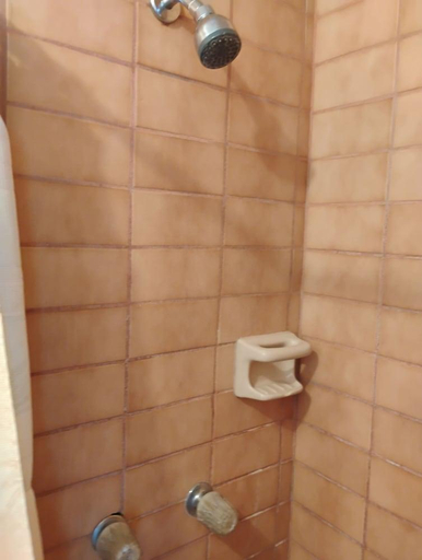 5, BV MOTEL, Clark