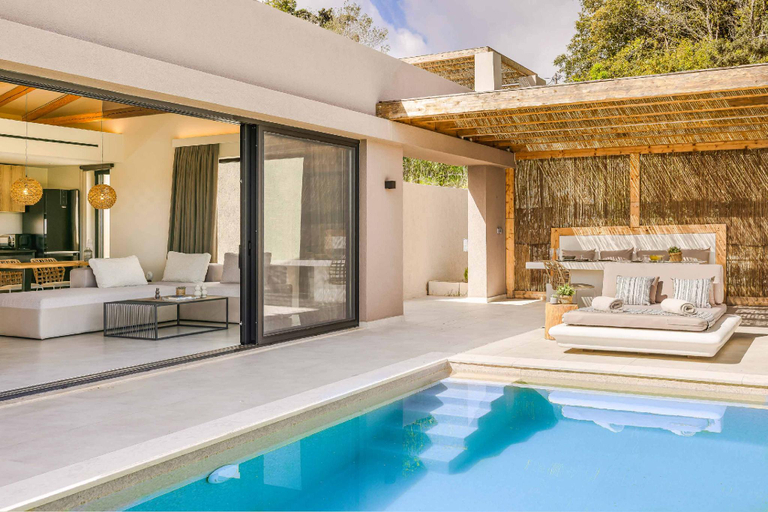 Others 3, Villa Zola, Ionian Islands