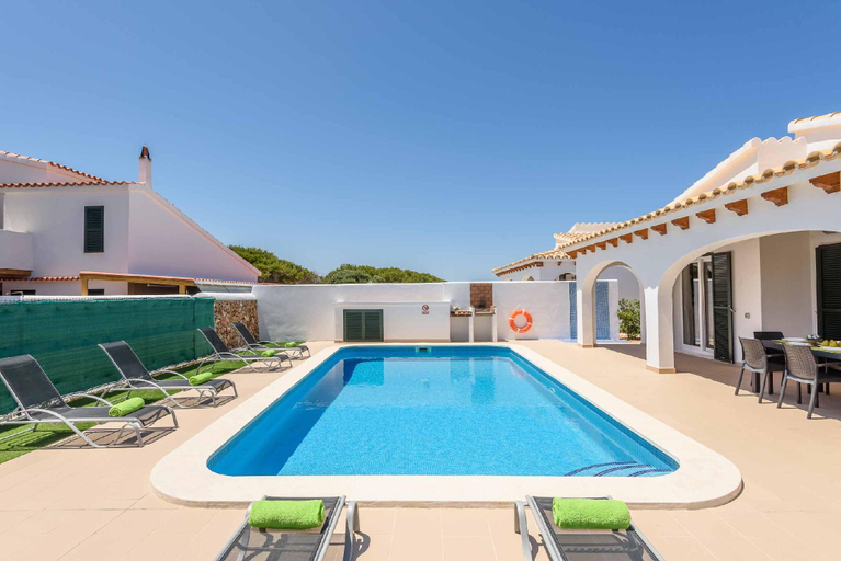 Others 3, Villa Anabel, Baleares