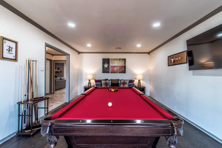 Game room 2, Ocean Dr Sleeps 19 With Hot Tub & Game Room, Nueces