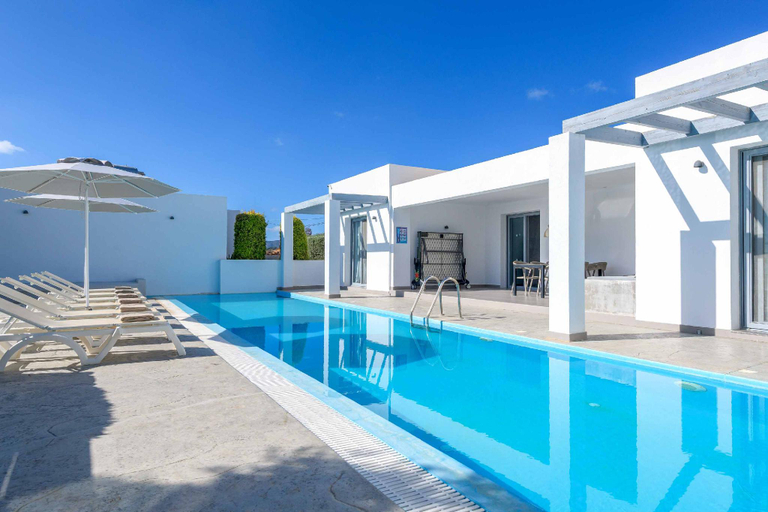 Others 4, Villa Pefko, South Aegean