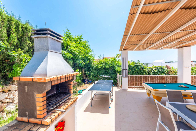 Others 3, Villa Carolina, Baleares