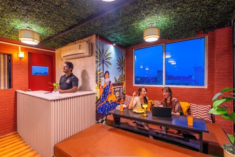 Lobby 2, Madpackers Varanasi, Chandauli
