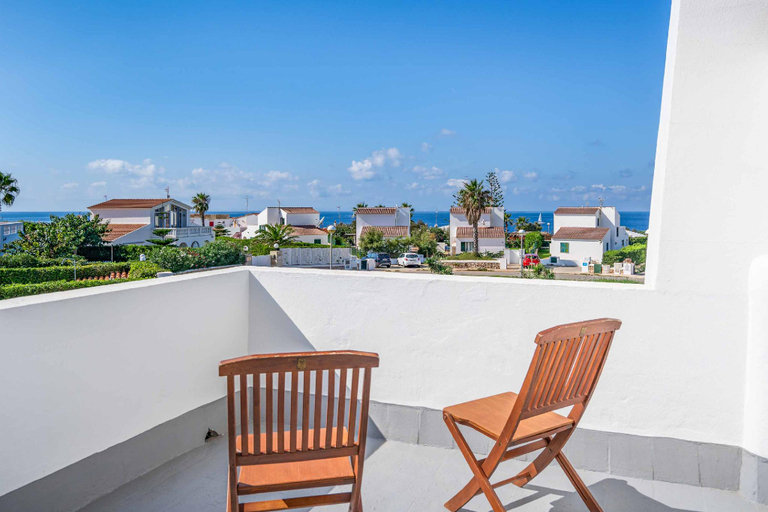 Others 3, Villa Janis, Baleares