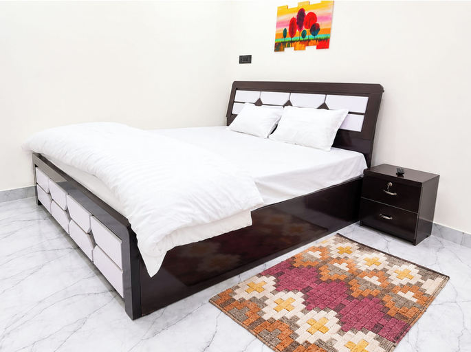 Room 3, Hotel Rainbow Comfort Stay, Varanasi