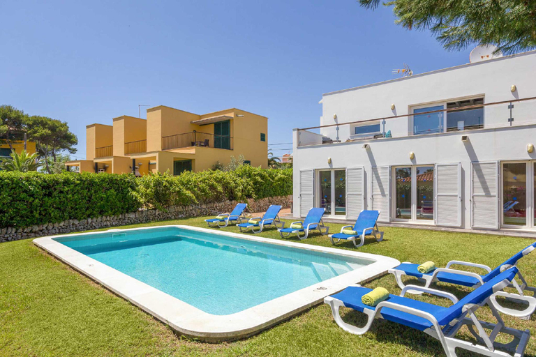 Others 4, Villa Sol de Flandes, Baleares
