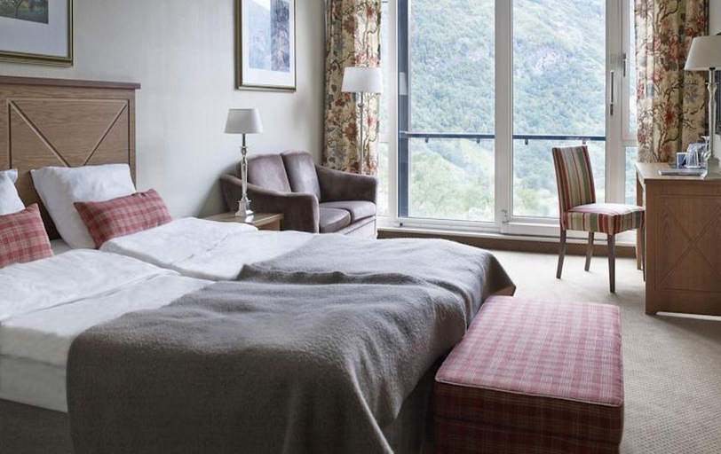 Bedroom 3, Hotel Union Geiranger Bad & Spa, Stranda