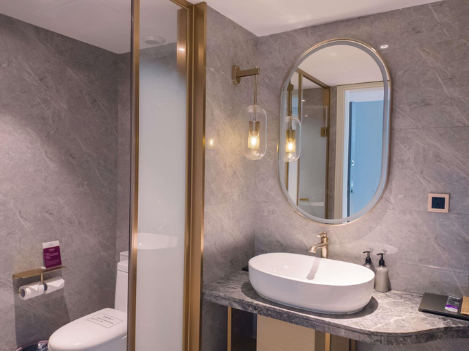 Bathroom 5, Mercure Xiamen On The Bund, Xiamen