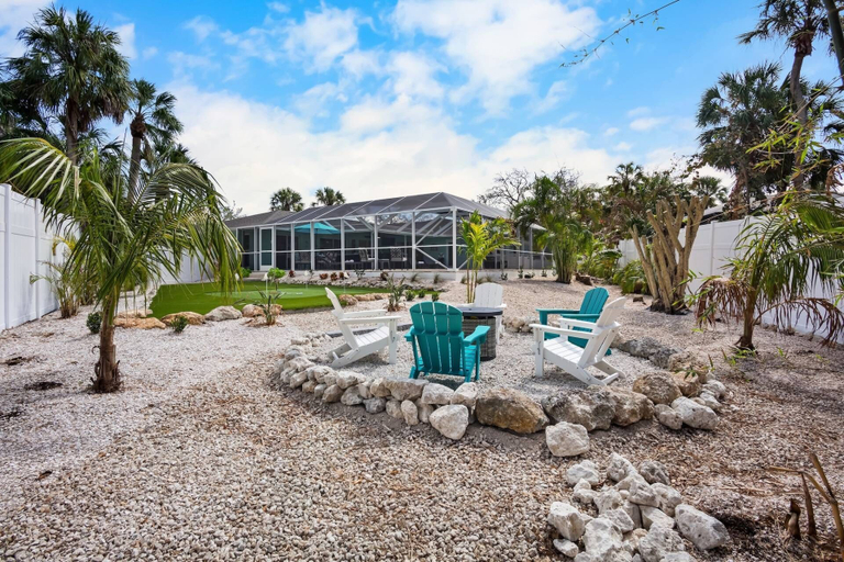 Exterior 3, Mermaid Cove, Sarasota