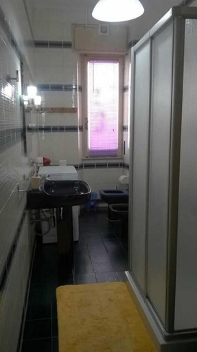 Bathroom, B&B Argentiera 12, Cagliari