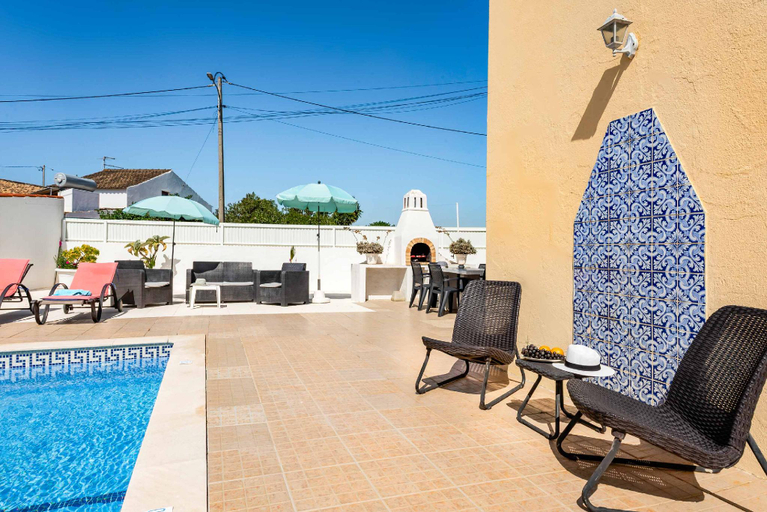 Others 5, Villa Girassol, Albufeira