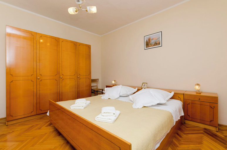 Bedroom 5, Apartment Antonija, Primošten