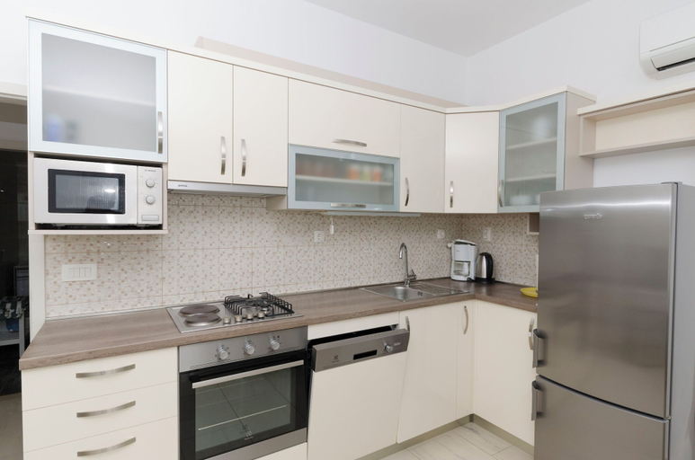 Private kitchen 3, Apartments Klisovic, Bol