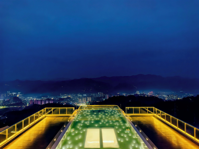 Pool 5, YAOJIA WANGCHENG RESORT, Enshi Tujia and Miao