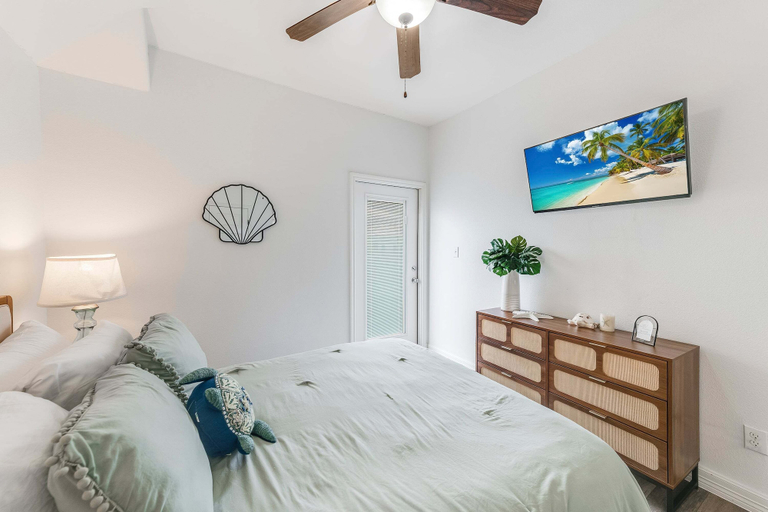 Bedroom 3, Sunrise Paradise - Pet Friendly! Community Pool!, Nueces