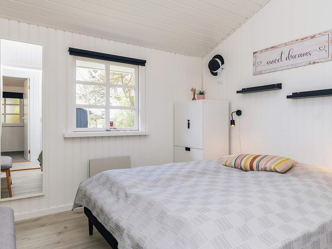 Bedroom 2, 6 Person Holiday Home in Lokken, Jammerbugt