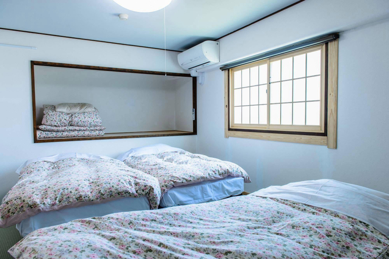 Bedroom 2, Hakuba Inn Bloom, Hakuba