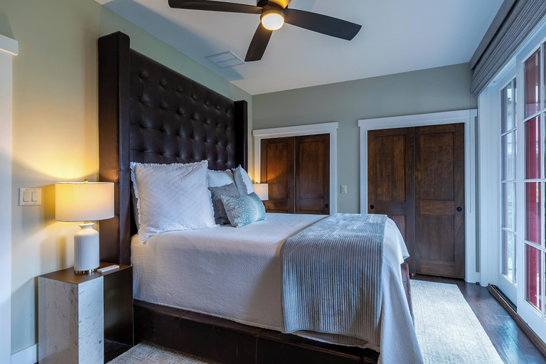 Interior 3, Apex Executive Apartments - 198 Ramblestone NC, Watauga
