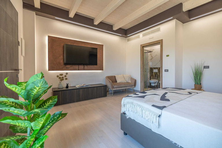 Room 3, Alfiri 890, Rimini