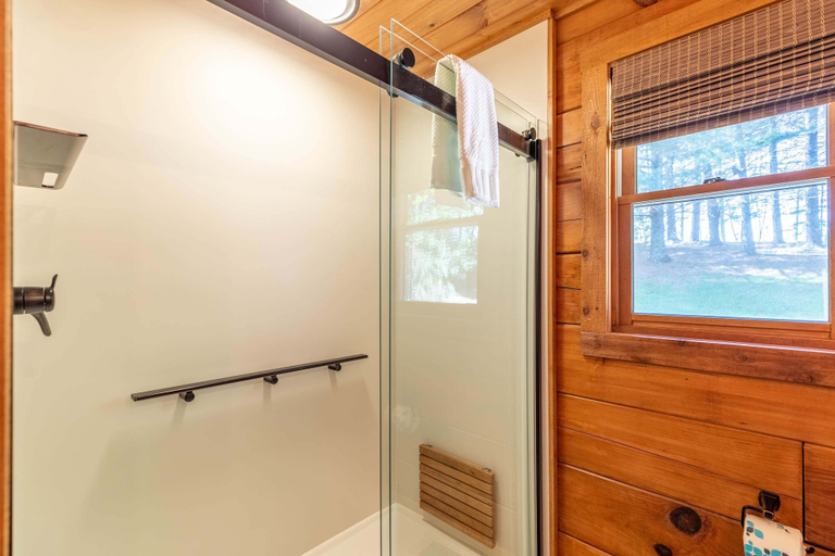 Bathroom 3, South Fork Cabin, Ashe