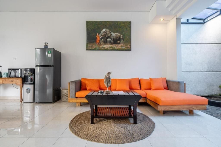 Living area 2, Sunbeji Villa, Badung