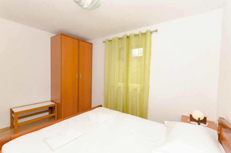 Room 5, Apartments Klisovic, Bol