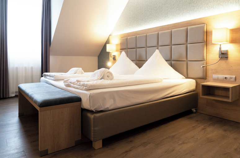 Bedroom 5, Bernstein Acamed Resort, Salzlandkreis