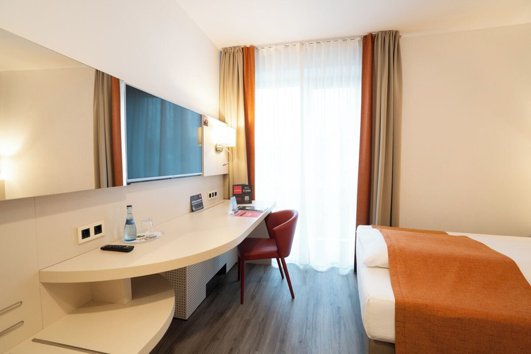 Bedroom 3, Hotel Kapuziner Hof, Biberach