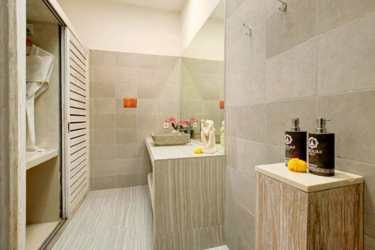Bathroom 3, Romantic 1 BR Private Pool Villa IR78A, Badung