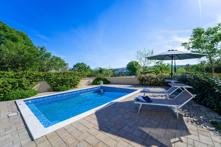 Pool 2, Villa Mare With Private Pool And Garden, Malinska-Dubašnica