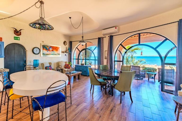 Food & Drinks 4, Casa Kootenay Waterfront Bnb, La Paz