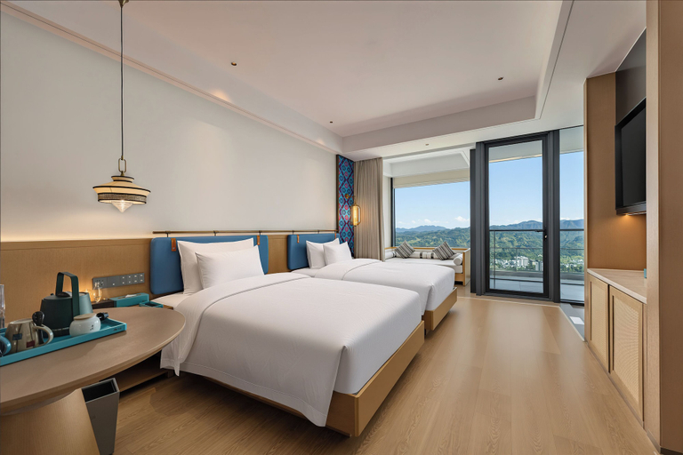 Room 2, YAOJIA WANGCHENG RESORT, Enshi Tujia and Miao
