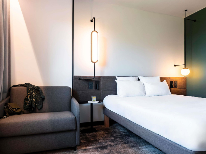 Bedroom 3, Novotel Atria Nîmes Centre, Gard