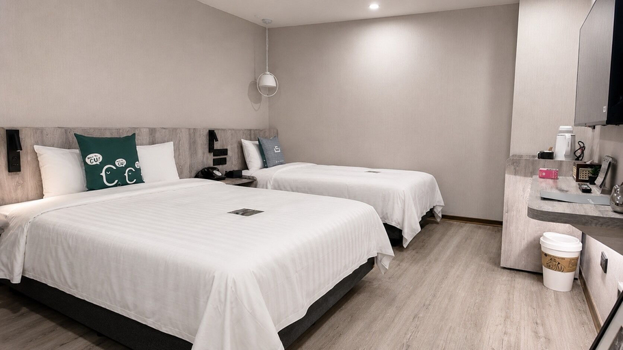 Room 5, Tongcheng Fudelai Grand Hotel, Tainan