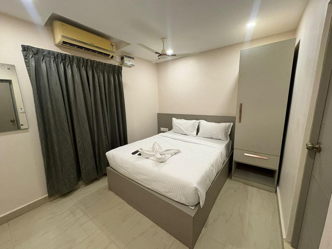Room 2, Hotel Royal King, Chennai