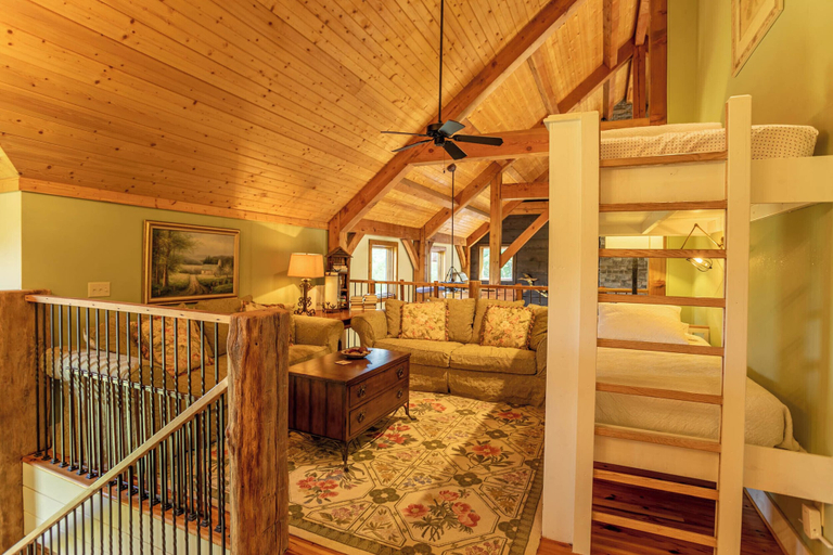 Interior 5, D-coys Nest, Watauga