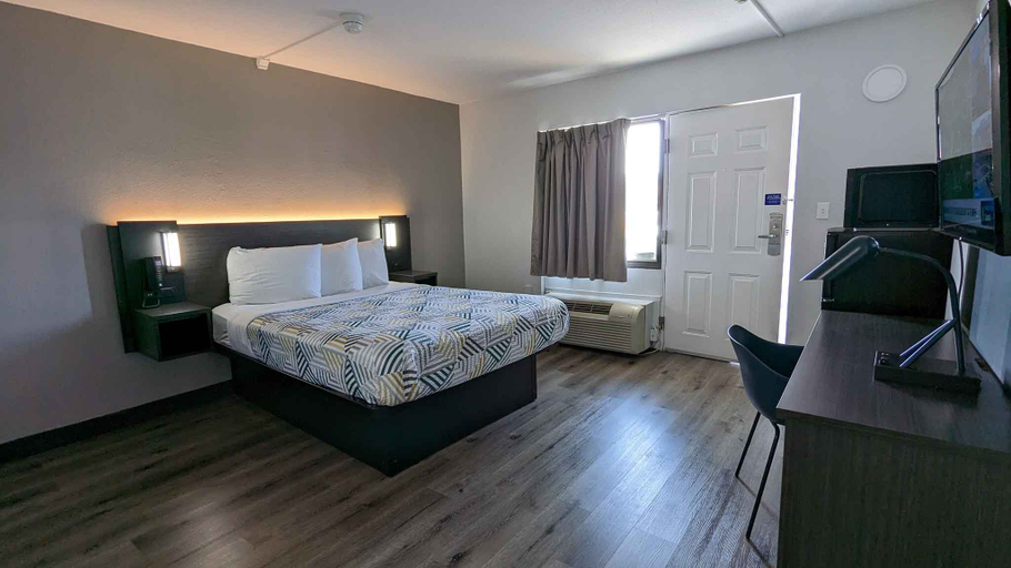 Bedroom 3, Motel 6 Leominster, Ma, Worcester
