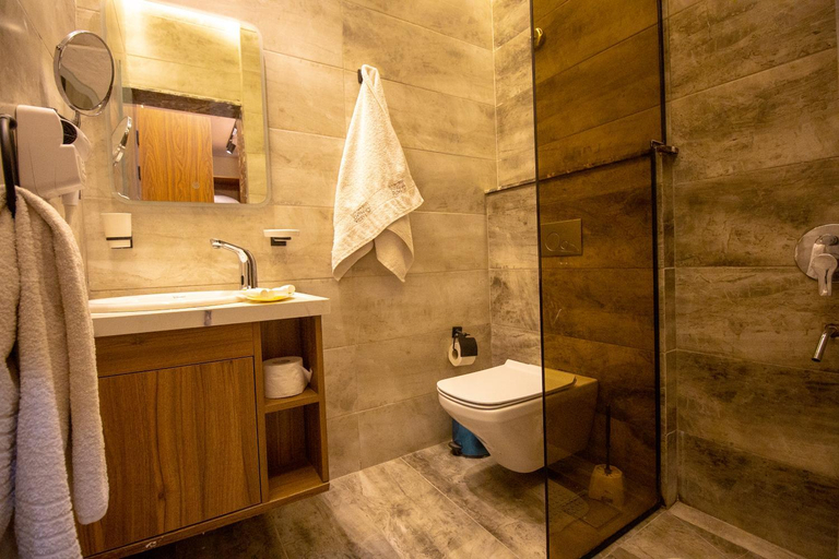 Bathroom 5, Farida Palace Hotel Boutique, Luxor