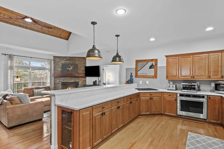 Interior 4, Ski and Stay Chalet, Avery